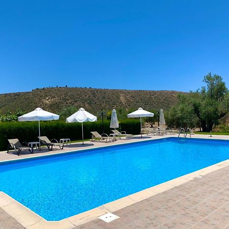 Himonas Apartments Pissouri Esterno foto