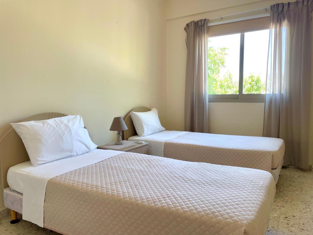 Himonas Apartments Pissouri Esterno foto
