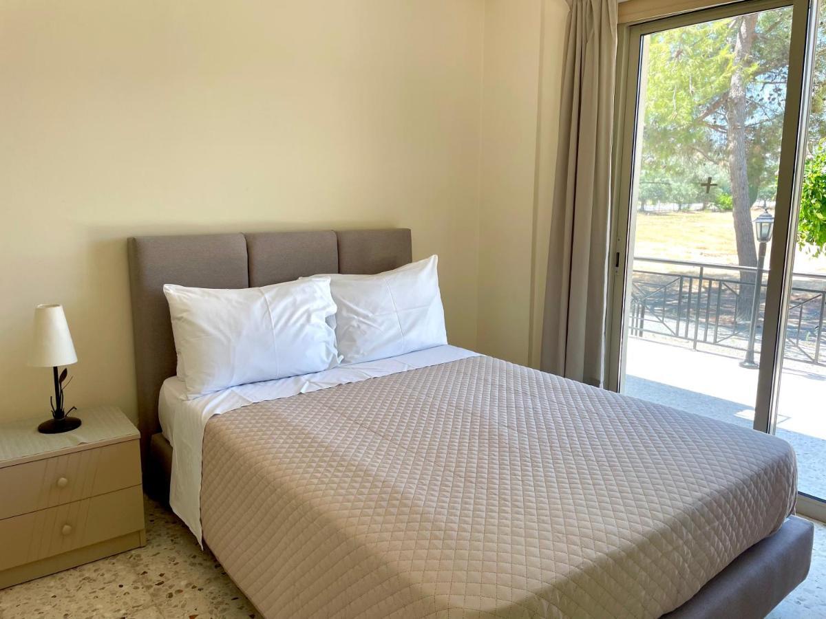 Himonas Apartments Pissouri Esterno foto