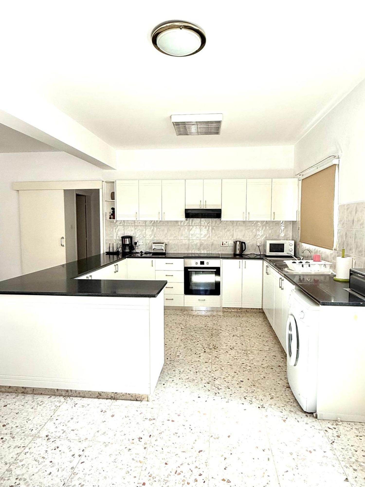 Himonas Apartments Pissouri Esterno foto