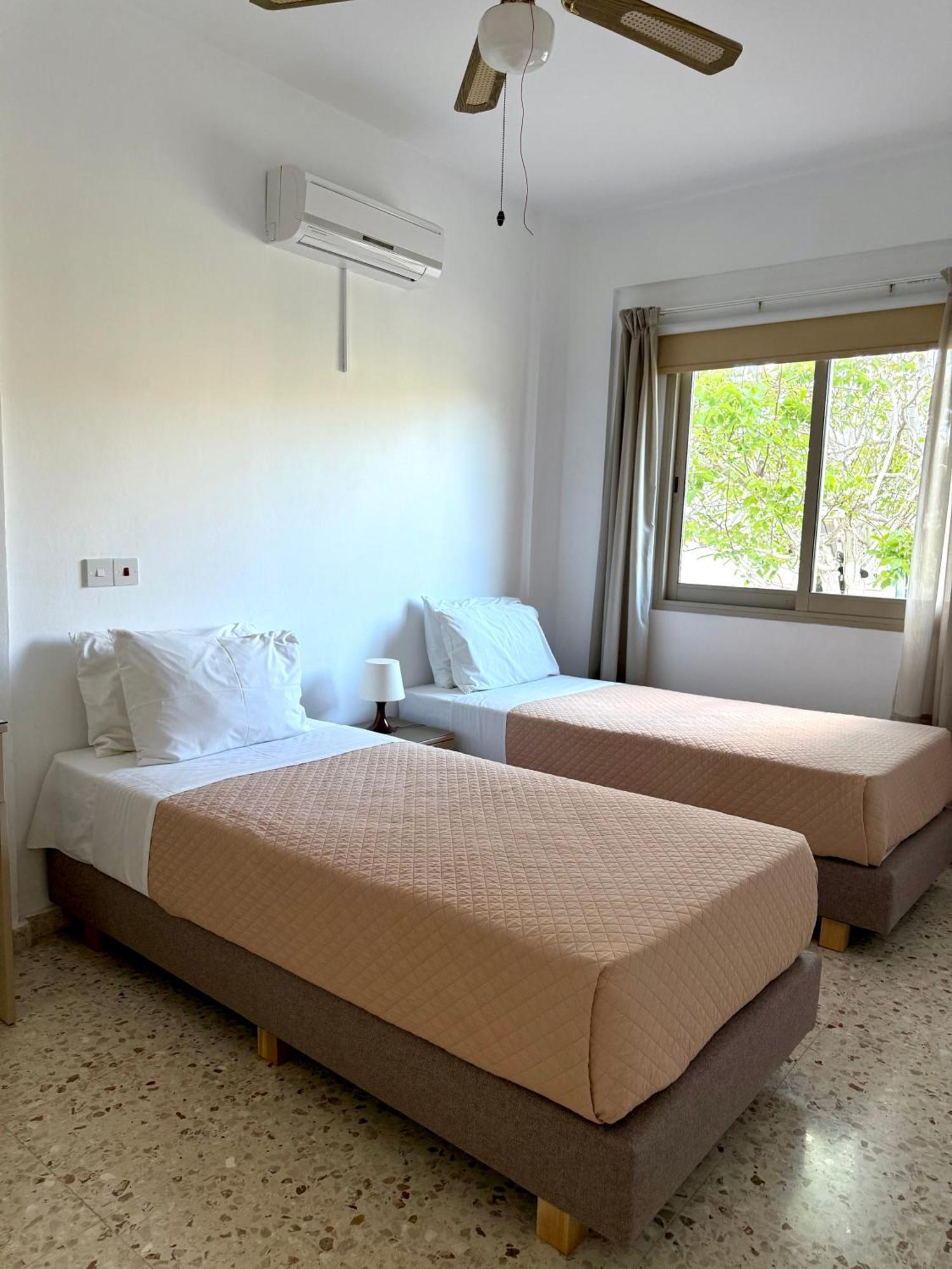Himonas Apartments Pissouri Esterno foto