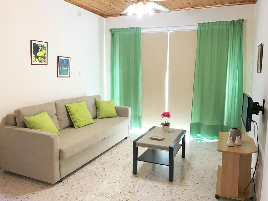 Himonas Apartments Pissouri Esterno foto