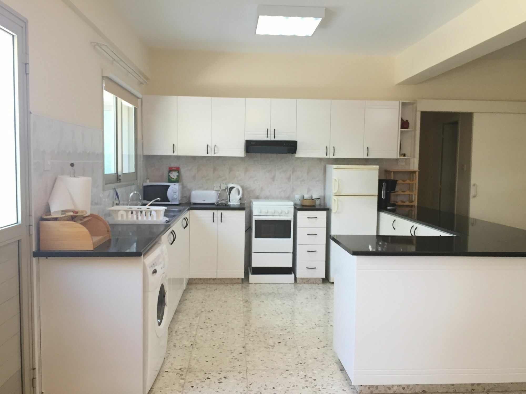 Himonas Apartments Pissouri Esterno foto