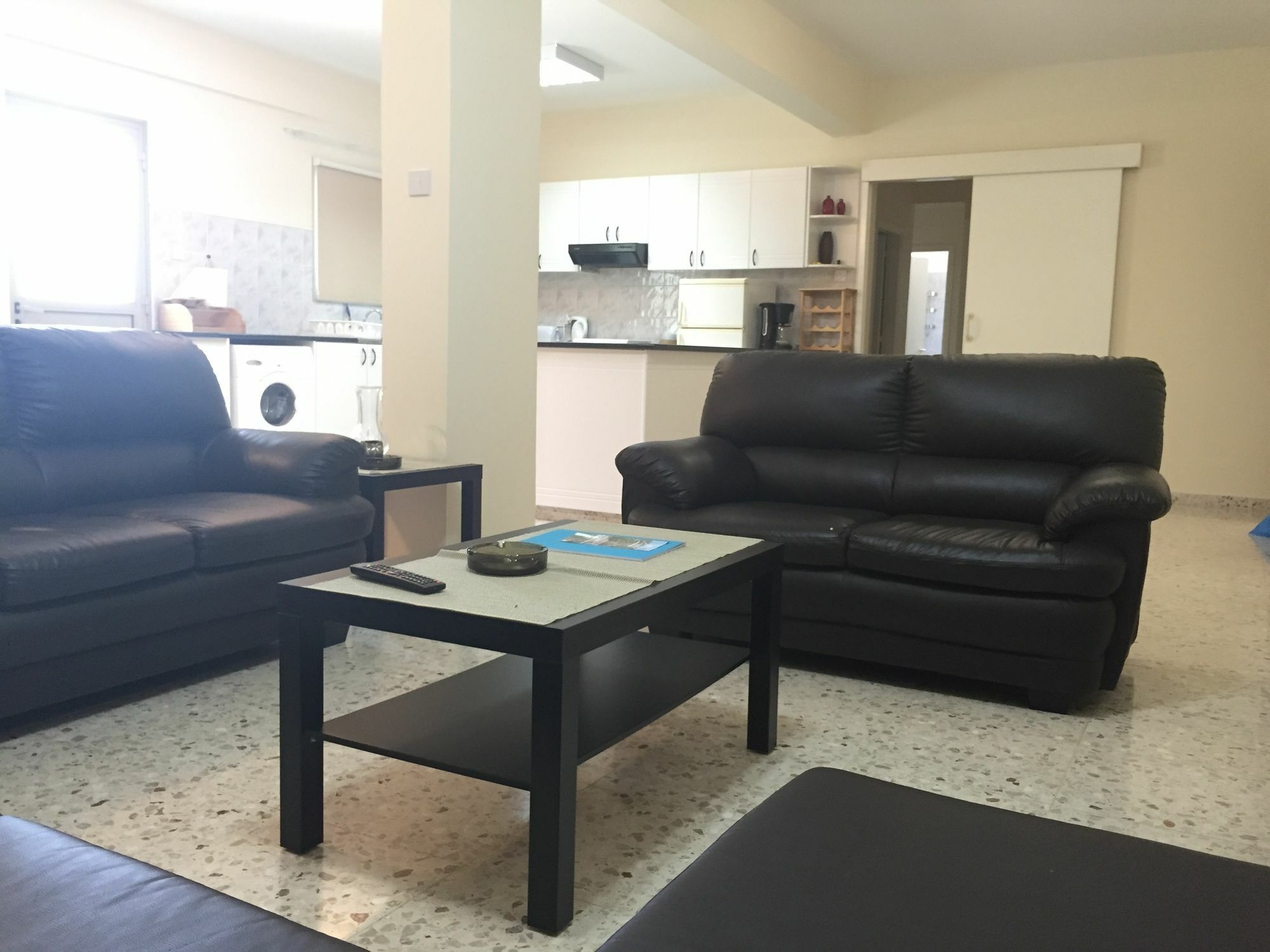 Himonas Apartments Pissouri Esterno foto