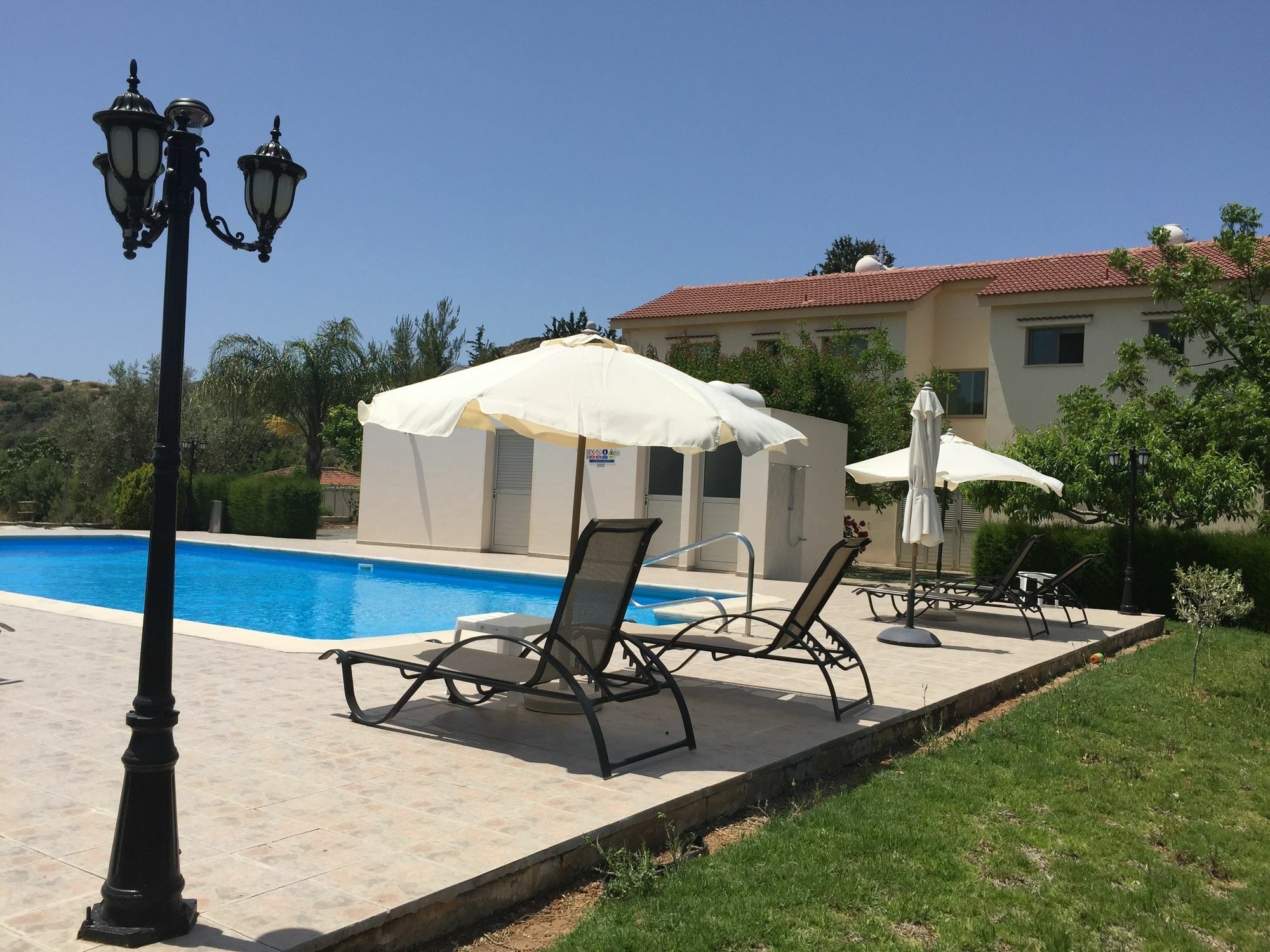 Himonas Apartments Pissouri Esterno foto