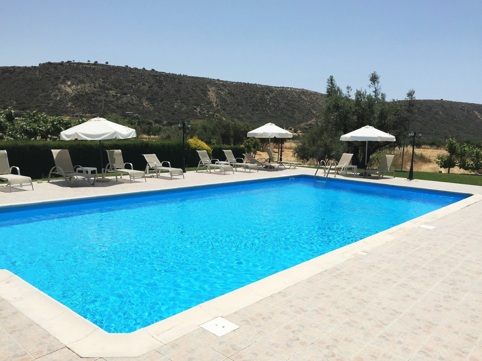 Himonas Apartments Pissouri Esterno foto