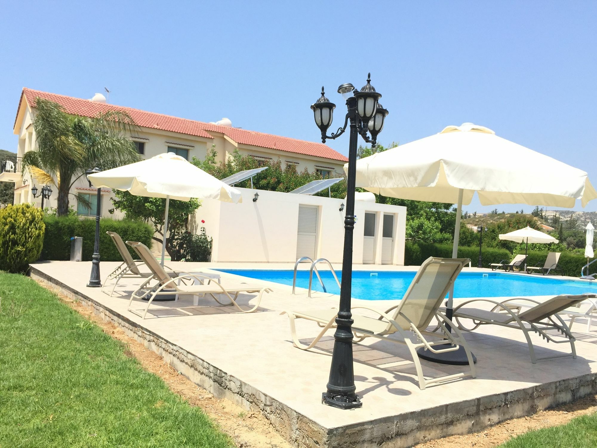 Himonas Apartments Pissouri Esterno foto