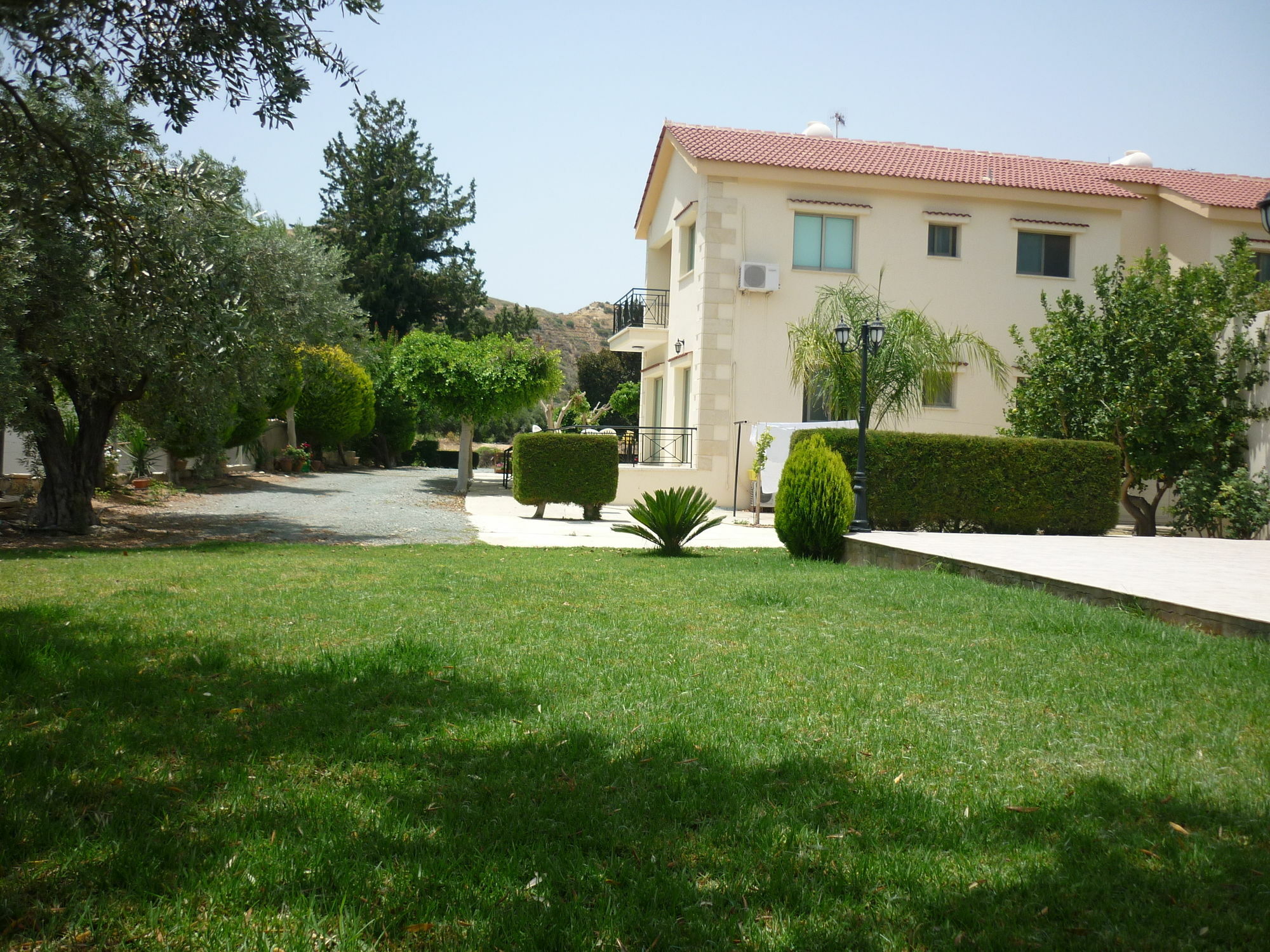 Himonas Apartments Pissouri Esterno foto