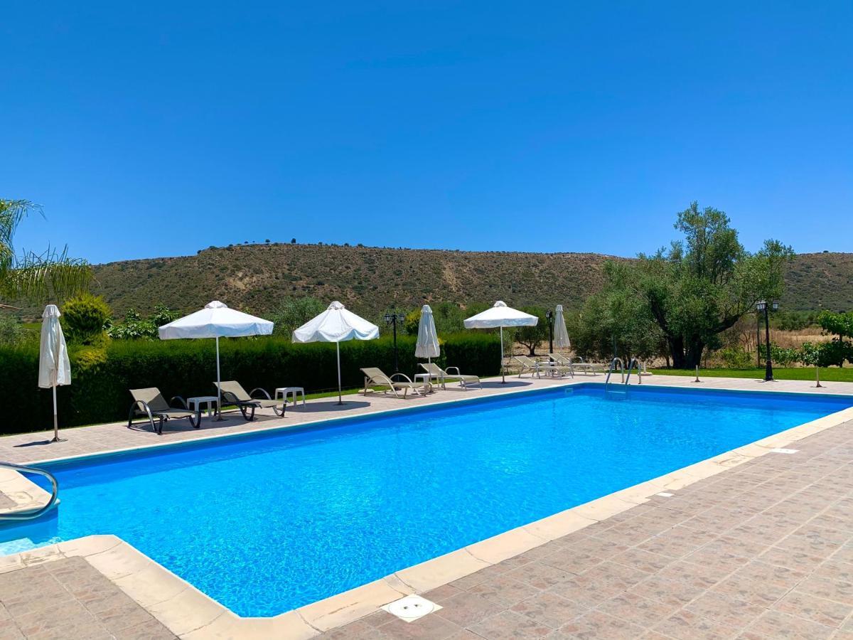 Himonas Apartments Pissouri Esterno foto